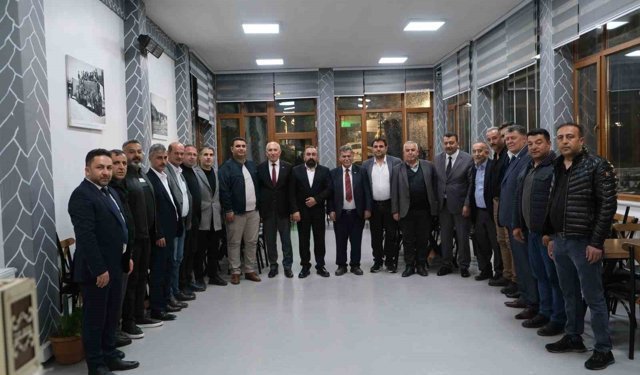 Pınarbaşı ve Sarız'dan Başkan Odakır'a tam destek