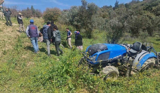Traktör kazasında ağır yaralan sürücü hayatını kaybetti