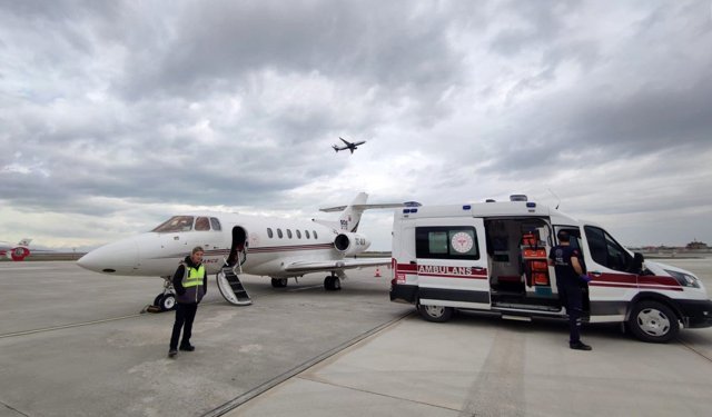 Van'da 2 günlük bebek için ambulans uçak havalandı