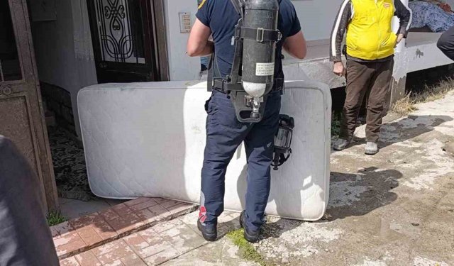 Van'da ev yangını