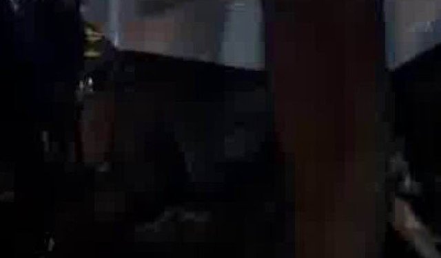 Yayaya çarpmamak için direksiyonu kardı, ağaca çarptı: 6 yaralı