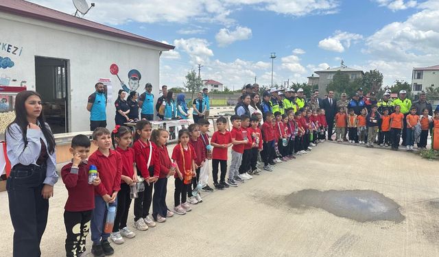 Iğdır'da Miniklere Hayati Ders: Trafik Haftası Coşkuyla Kutlandı!