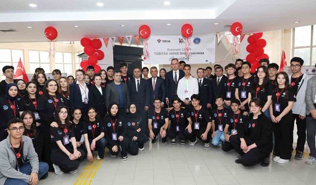 Gençlerin bilim yolculuğuna yakın ilgi