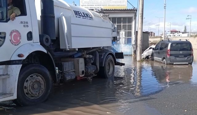 Melekli Belediyesi’nden Yağmur Mesaisi