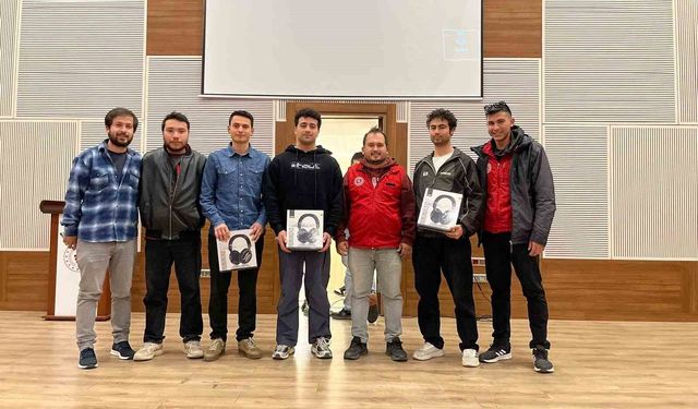 Menteşe'nin gençleri bilgi yarışmasında il şampiyonu oldu