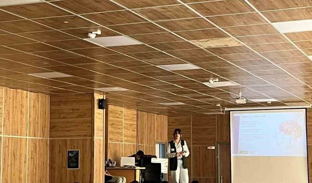 Sarıkamış Fen Lisesi'nde Yeşilay farkındalık eğitimi düzenlendi