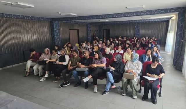 Iğdır’da Öğretmenlere eTwinning Kalite Etiketi Yazım Semineri