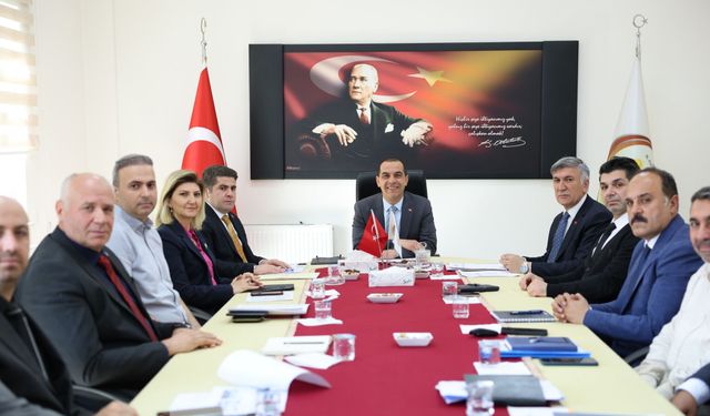 Iğdır İl Özel İdaresi’nin Yatırım ve Kırsal Altyapı Çalışmaları Vali Taşolar Başkanlığında Görüşüldü