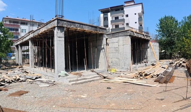 IĞDIR’DA SAĞLIK ALANINDA İKİ ÖNEMLİ YATIRIM: ÇALIŞMALAR ARALIKSIZ SÜRÜYOR