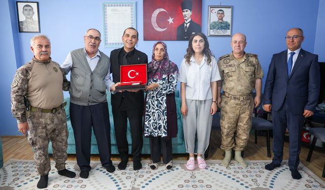 IĞDIR PROTOKOLÜNDEN ŞEHİT BABALARINA ANLAMLI ZİYARET