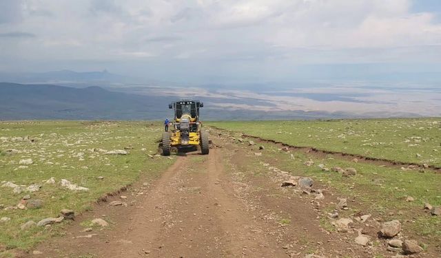 Iğdır İl Özel İdaresi Hafta Sonu da Sahada: Yayla Yollarında Hummalı Çalışma!
