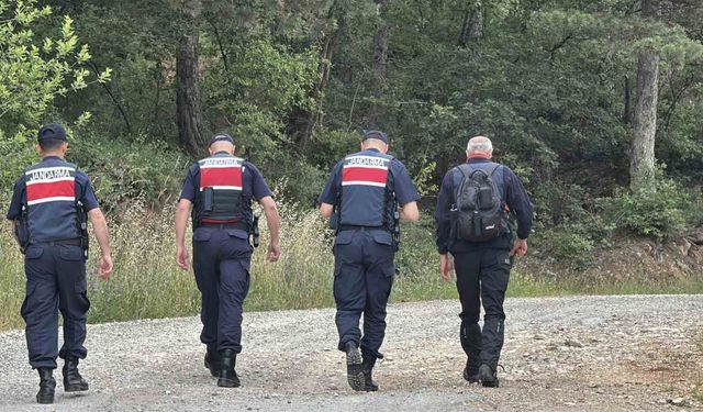 Ailesinin 18 gündür haber alamadığı genci arama çalışmaları sürüyor