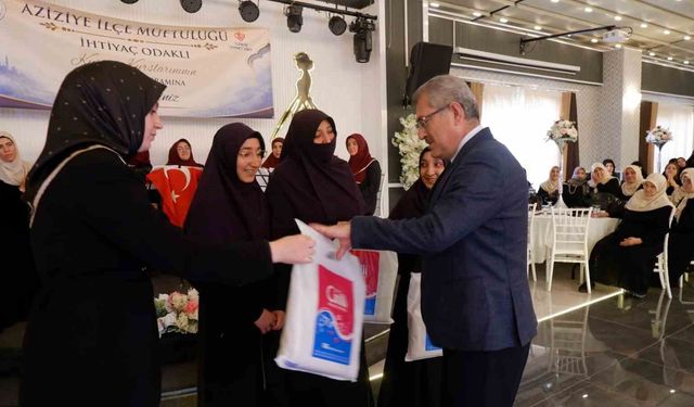 Aziziye'de İhtiyaç Odaklı Kur'an Kursları'nda yıl sonu heyecanı