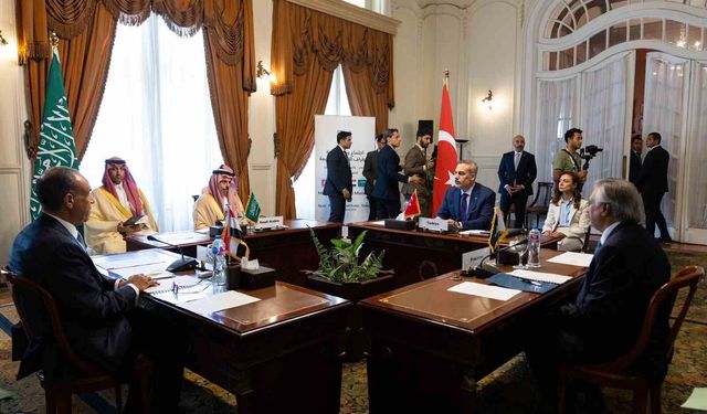Bakan Fidan, Türkiye-Mısır-Pakistan-Suudi Arabistan Dışişleri Bakanları Dördüncü Toplantısı'na katıldı
