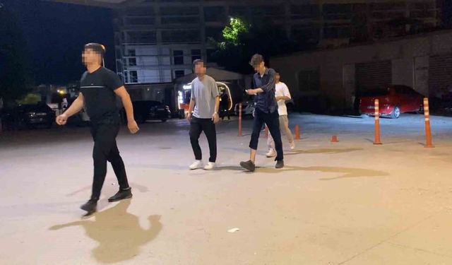 Bursa’da parktaki gençlere pompalı tüfekle yapılan saldırıda 10 kişi yaralandı