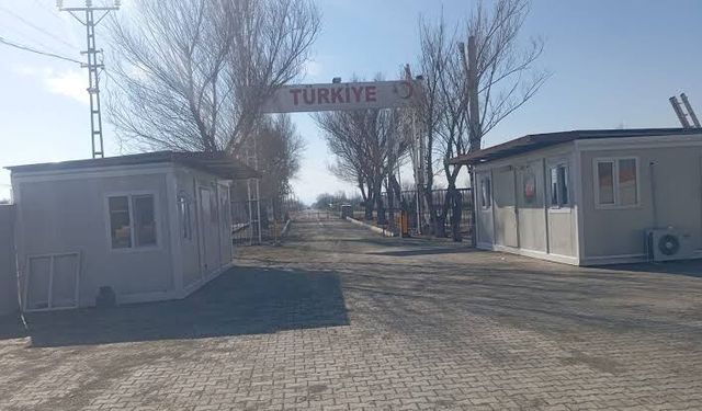 Alican Kapısından Lübnan’a İnsani Yardım Gidecek