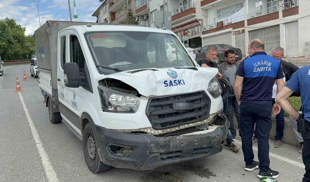 Kamyonet otomobile çarptı: 1 yaralı