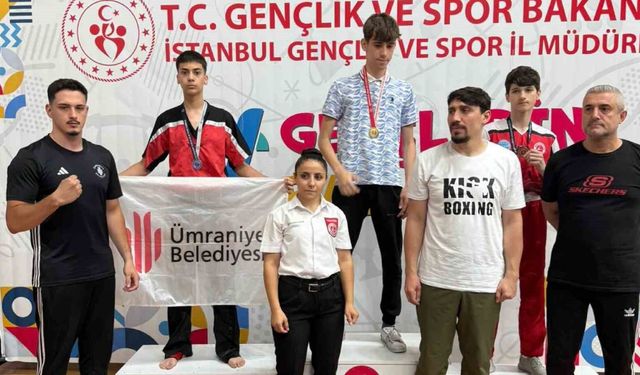 Kick boksta Ümraniye rüzgarı: 2 altın, 2 gümüş madalya