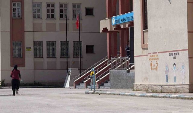 Van'da 18 bin 468 öğrenci LGS'ye girdi