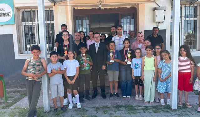 Karakoyunlu'da Demokrasi ve Milli Birlik Günü'ne Özel Satranç Turnuvası