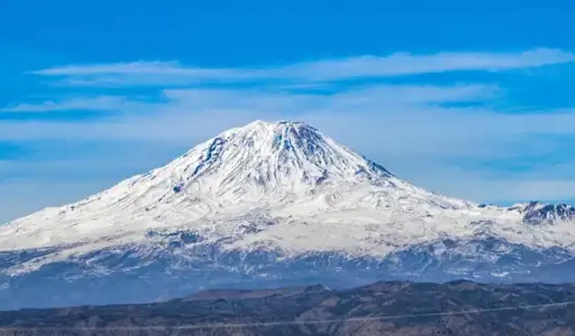 Terörden arındırılan Ağrı Dağı'nda balon turizmi başlıyor