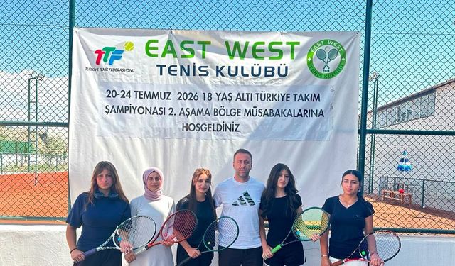 TENİSTE ÇİFTE ZAFER: IĞDIR BÖLGE ŞAMPİYONU OLDU!