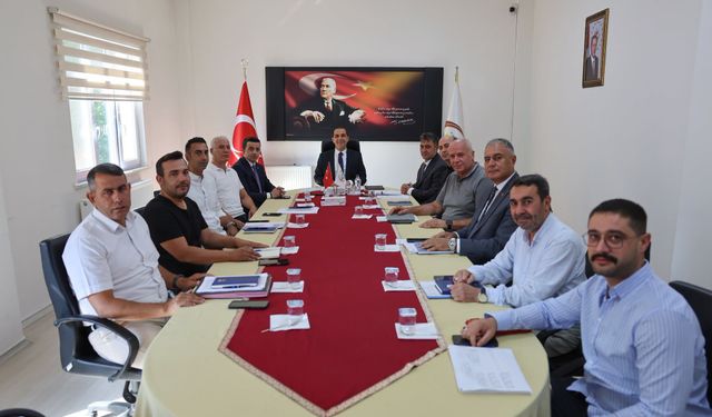 Iğdır İl Özel İdaresi Haftalık Değerlendirme Toplantısı Gerçekleştirildi