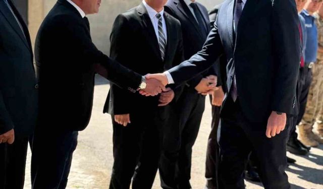 Özalp Kaymakamı Bolat görevine başladı