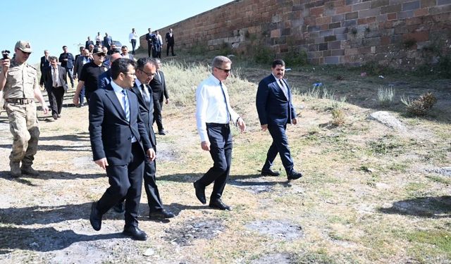 Vali Baruş'tan Köprüköy çıkarması