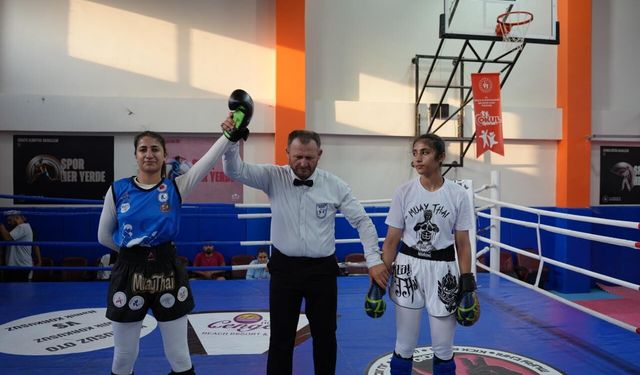 Şehit Turgut Demirkaya Uluslararası MuayThai Gelişim Kampı ve MuayThai Şampiyonası Sona Erdi