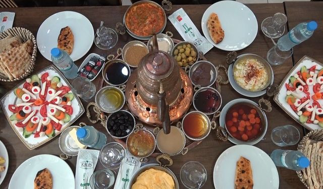 Bodrum'da kişi başı bin 500 TL olan kahvaltı fiyatı Kilis'te 300 lira