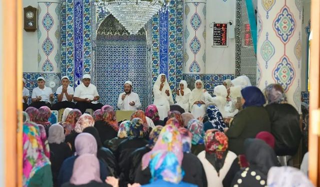 Burhaniye Börezli'de hatim sevinci