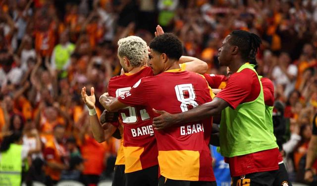 Galatasaray, Süper Lig'de puanını 7'ye yükseltti