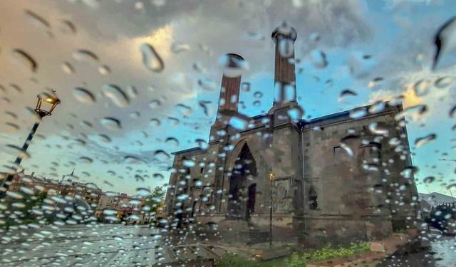Meteoroloji'den 'Turuncu' alarm: Sel, yıldırım ve heyelana dikkat