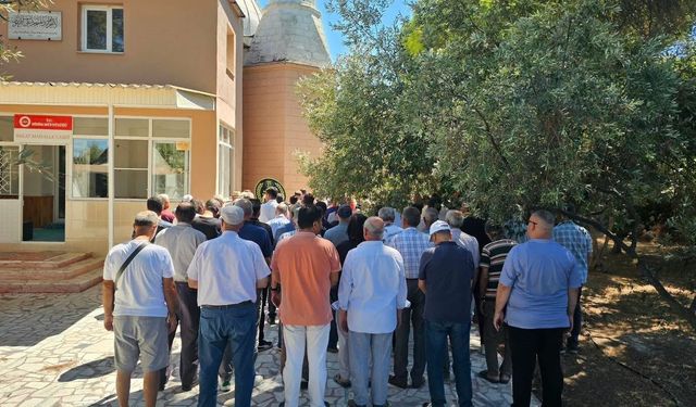 Oğlu tarafından bıçaklanan baba hayatını kaybetti
