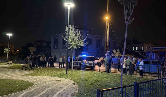 Parkta iki grup arasında kavga