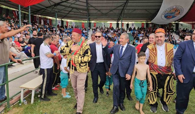 Zengibar Karakucak Güreşleri'nin başpehlivanı Feyzullah Aktürk