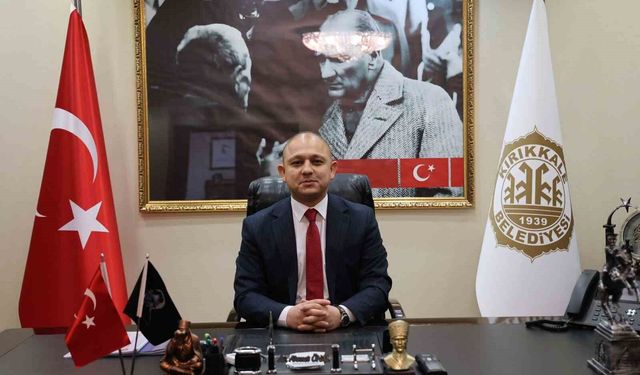 Bin öğrenciye 2 milyon liralık kırtasiye desteği