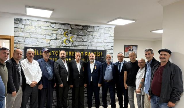 ŞEHİT AİLELERİ VE GAZİLERDEN MHP IĞDIR İL BAŞKANI HÜSEYİN ATEŞ’E TEBRİK VE TEŞEKKÜR