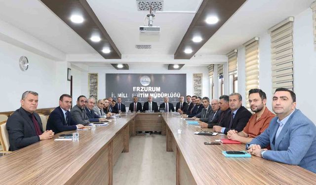 Erzurum'da eğitim zirvesi