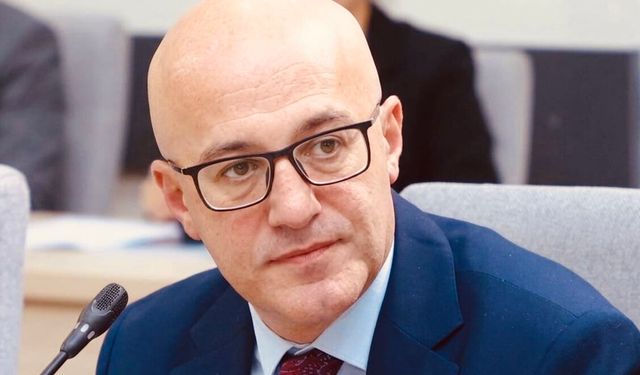 Azerbaycanlı Tarih Üzere Felsefe Doktorunun Mutlaka Okunması Gereken Mektubu
