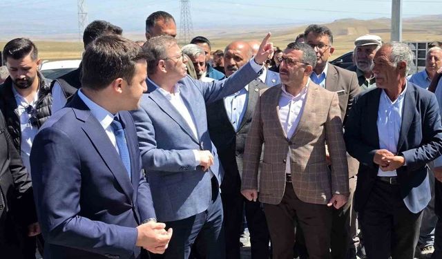 Kars'ta köy yollarında beton yol dönemi: Vali Polat ve Milletvekili Çalkın Yağlıca'da incelemelerde bulundu