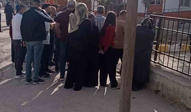 Silahlı öğrenci alarmı