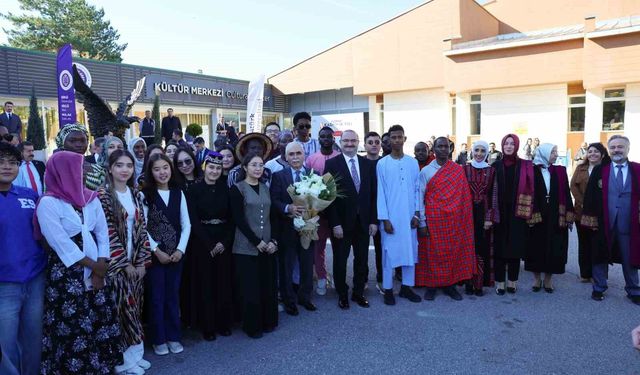 Atatürk Üniversitesi 2026-2027 Akademik Yılı Görkemli Bir Törenle Başladı