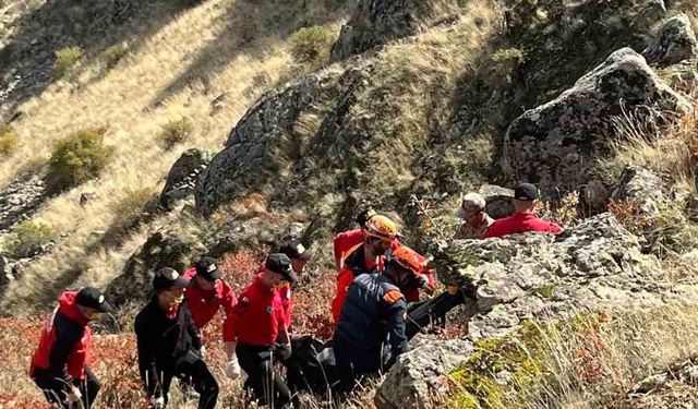 Kayıp alzheimer hastası yaşlı kadın uçurumda ölü bulundu