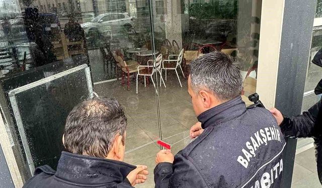 'Kız öğrenci yurdu karşındayız' diye reklam yapan kafe mühürlendi