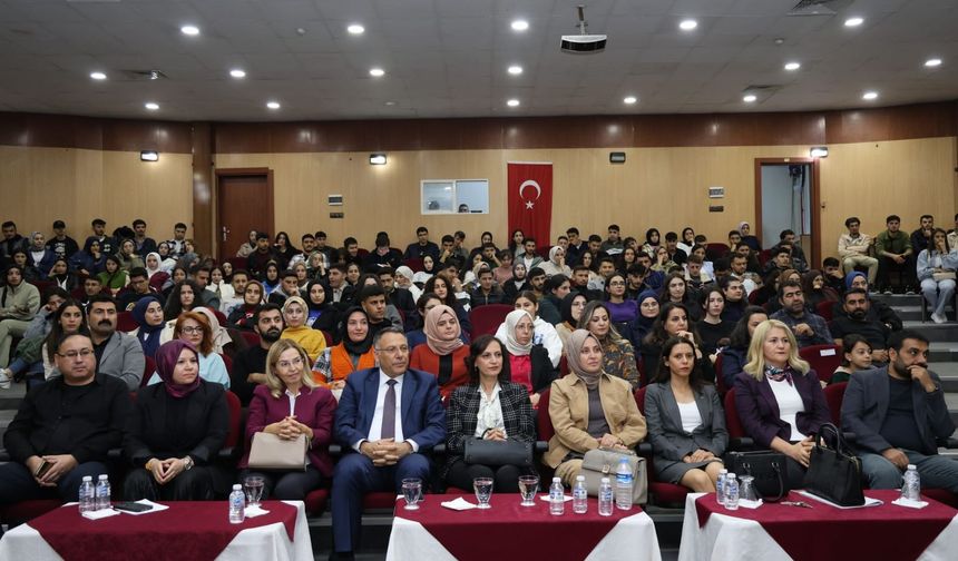 Iğdır Üniversitesinde “Dünya Kız Çocukları Paneli” Düzenlendi