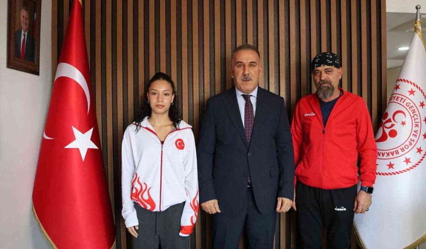Aydınlı Mina, Türkiye’yi temsil edecek