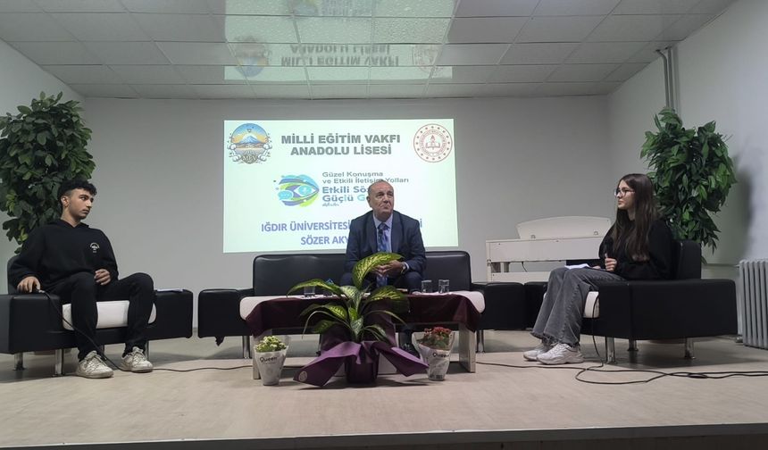 MEV Anadolu Lisesi’nde Sözer Akyıldırım’dan “Güzel Konuşma ve Etkili İletişim” Eğitimi