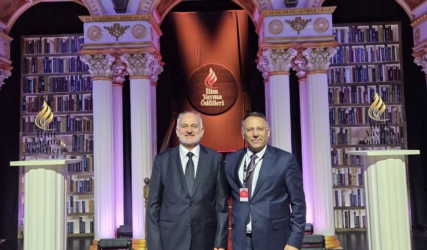 Rektör Gürel "İlim Yayma Ödülleri" Törenine Katıldı